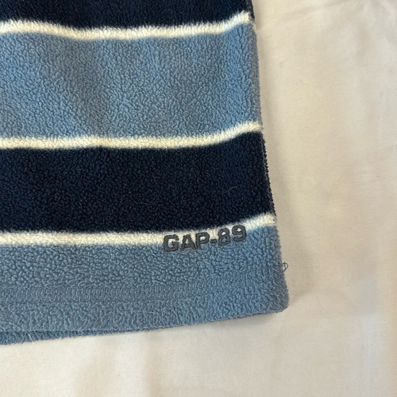 GAP pullover 1/4 zip fleece sweater. Size 2 - Picture 4 of 4